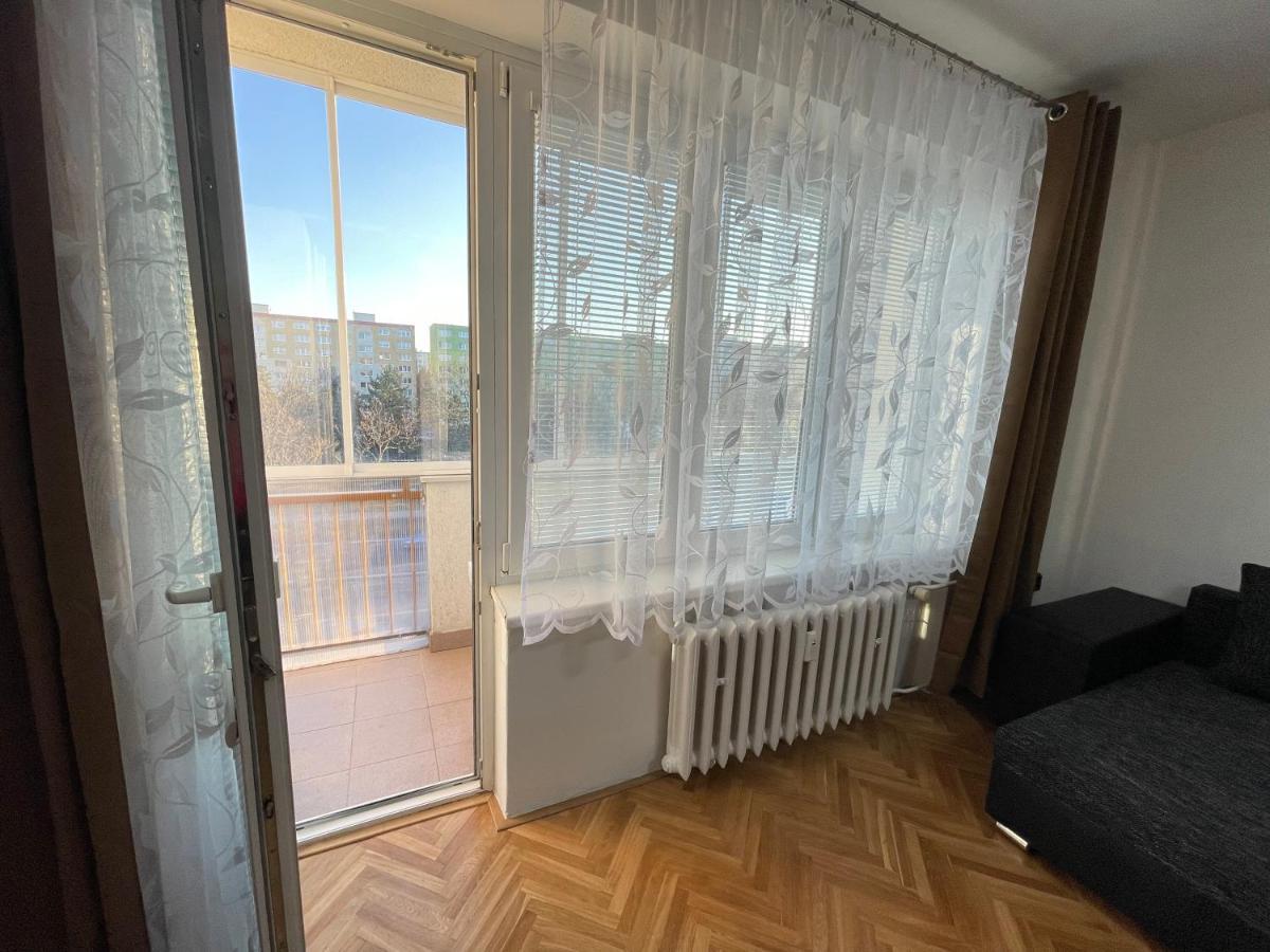 Apartman Jnj Velkomoravska Olomouc Eksteriør billede