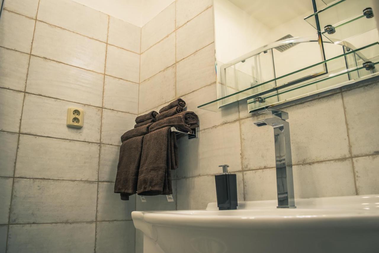 Apartman Jnj Velkomoravska Olomouc Eksteriør billede